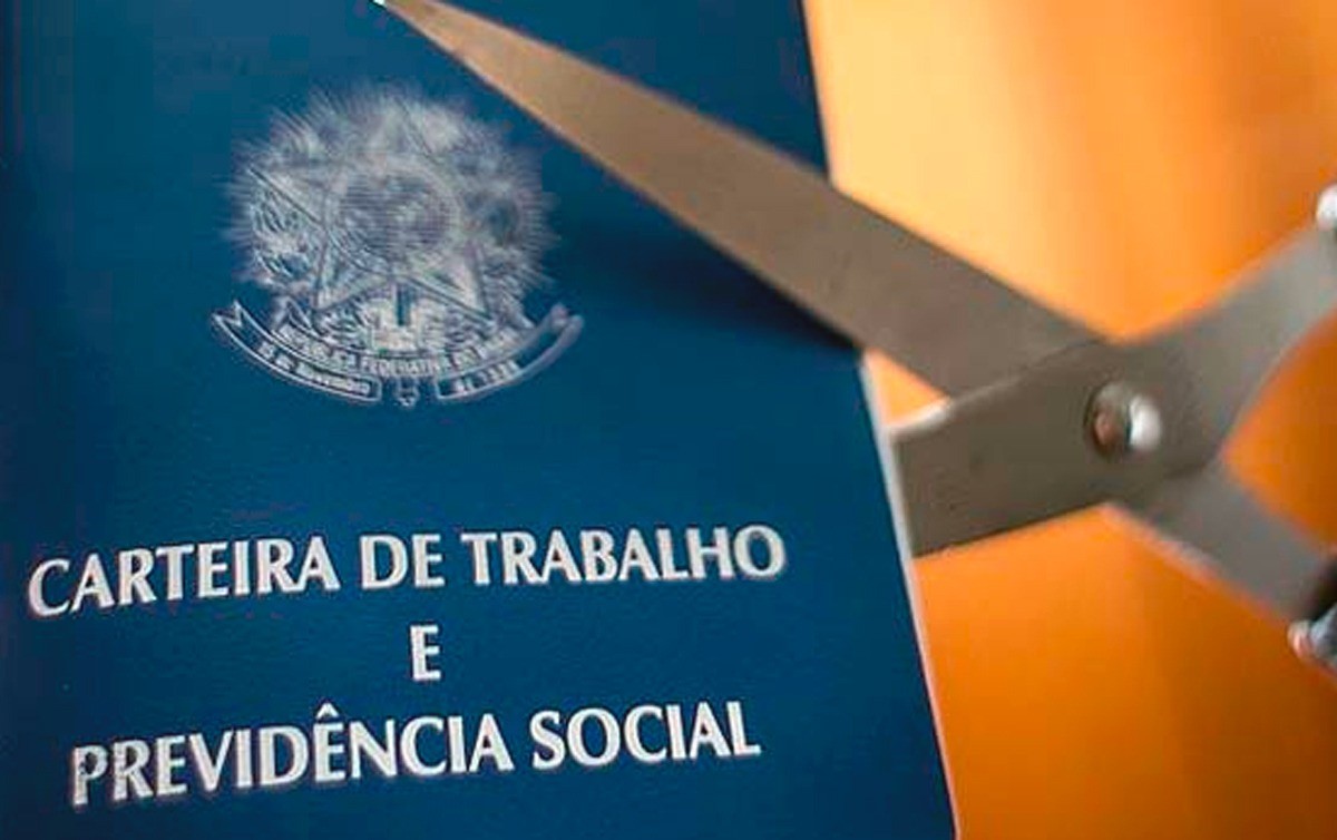 Juízes e procuradores criticam 'reforma' incluída na MP de redução do salário